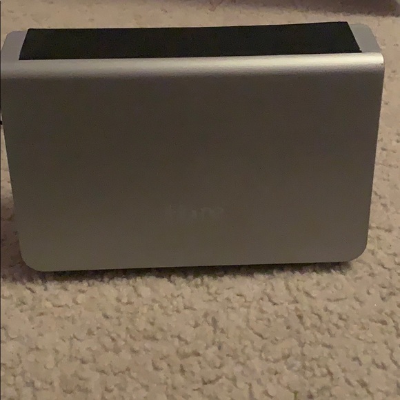 Black portable iPhone and iPod docking station - Picture 2 of 5